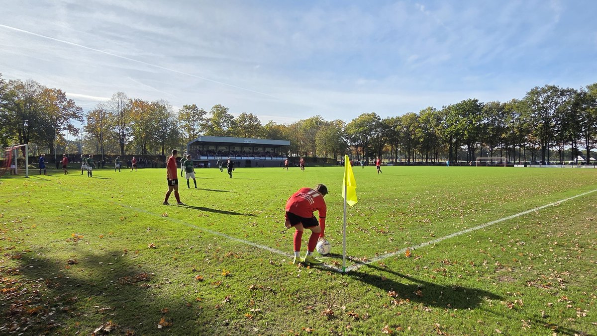 <a href="/EFCeersel/">E.F.C. Eersel</a> - <a href="/VVVessem/">VV Vessem⚽️⚽️</a>  #groundhoppen #groundhopping