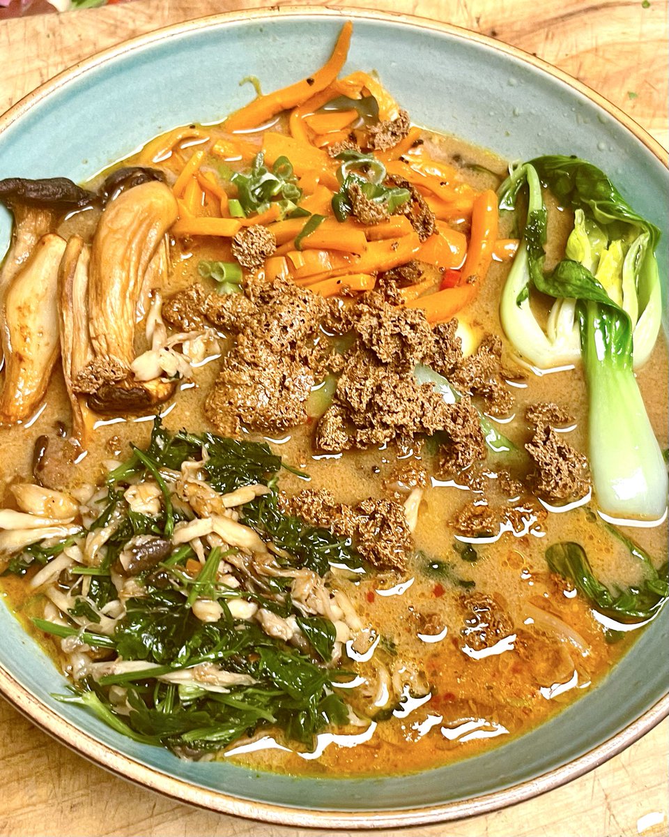 superringgo's tweet image. Ramen mit Pak Choi und selbstgemachten gerösteten Tofu usw. ..
#vegan #GoVegan