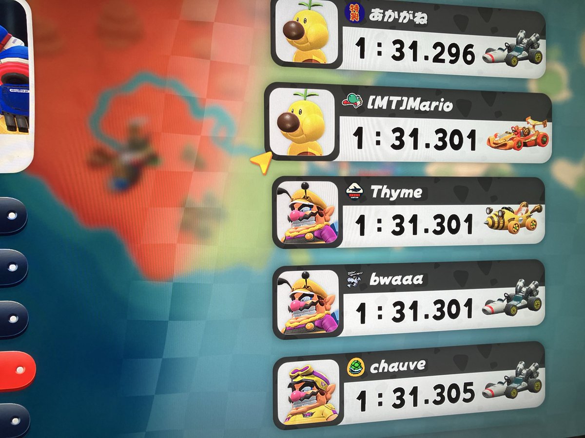 alvin_is_TAing's tweet image. A 3-way-tie spotted on my tops
#mkworld
#MKWORLD
#MarioKartWorld 
#mario