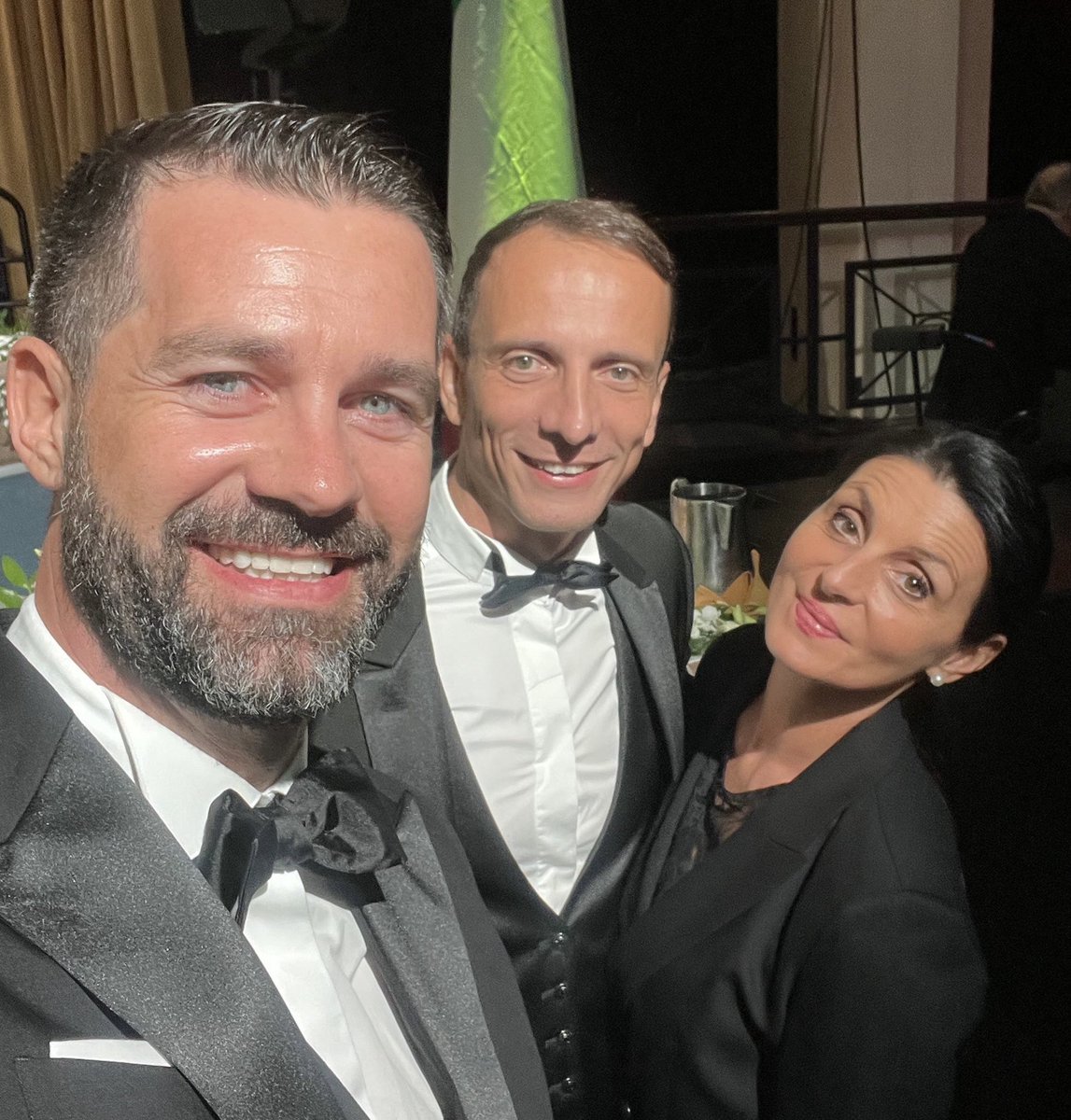 🇮🇹🇺🇸 Ieri sera a Washington D.C. ho partecipato alla cena di gala per il 50° anniversario della NIAF – National Italian American Foundation.
Un momento speciale per celebrare l’amicizia tra Italia e Stati Uniti, fatta di storia, valori condivisi e nuove opportunità per il futuro.