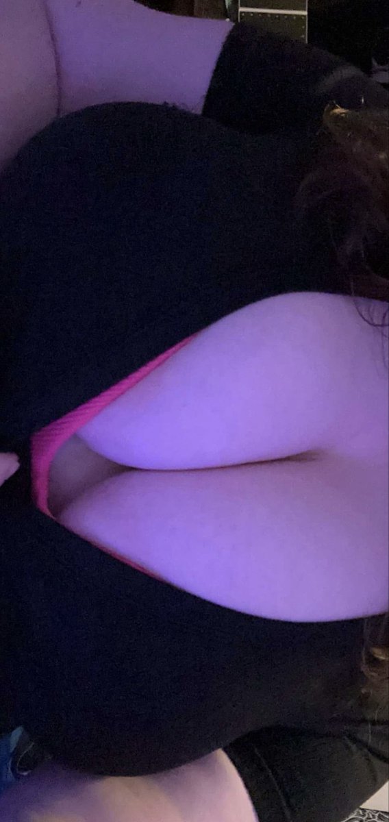 🖤 tweet media