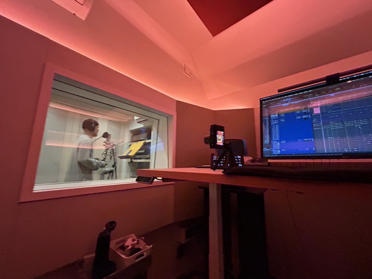 北海道・浜頓別の僧侶シンガー
加藤煕章 
レコーディング

次回作、プロデュースします