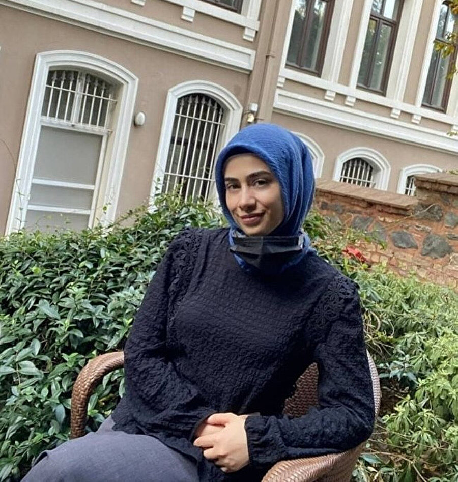 O sırada ülkede kadın olmak.