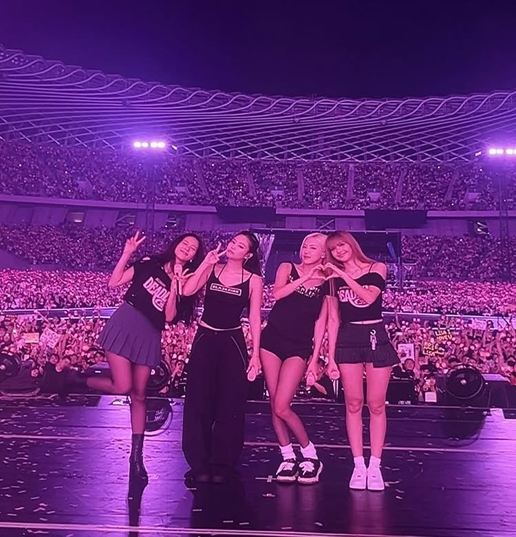 yk2aii's tweet image. blackpink 🫶🏻