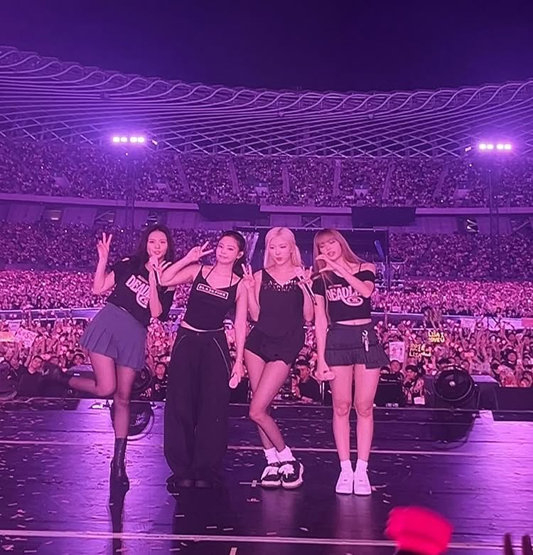 yk2aii's tweet image. blackpink 🫶🏻