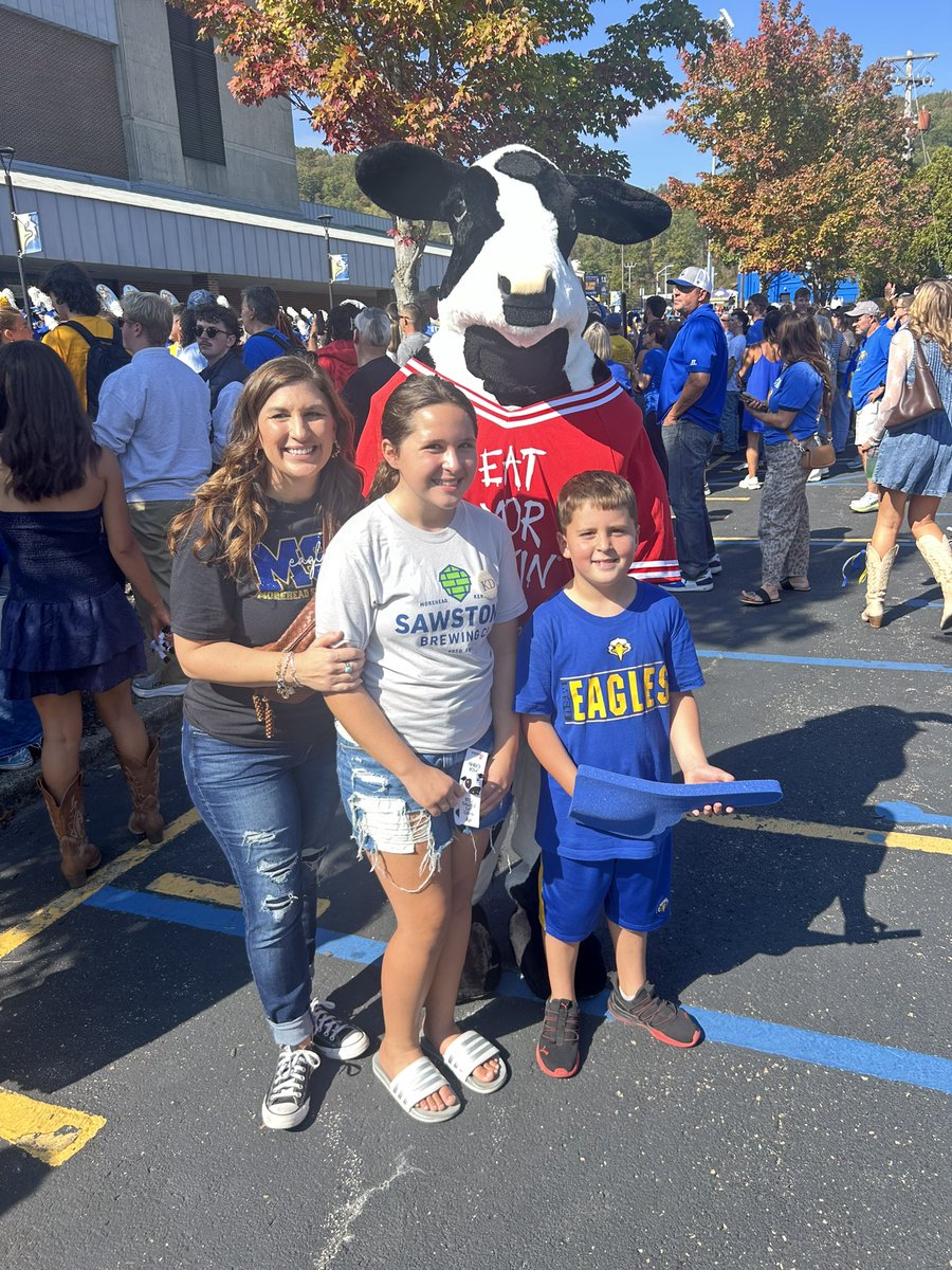 Happy Homecoming <a href="/moreheadstate/">Morehead State</a> <a href="/MSUEaglesFB/">Morehead State Football</a>
