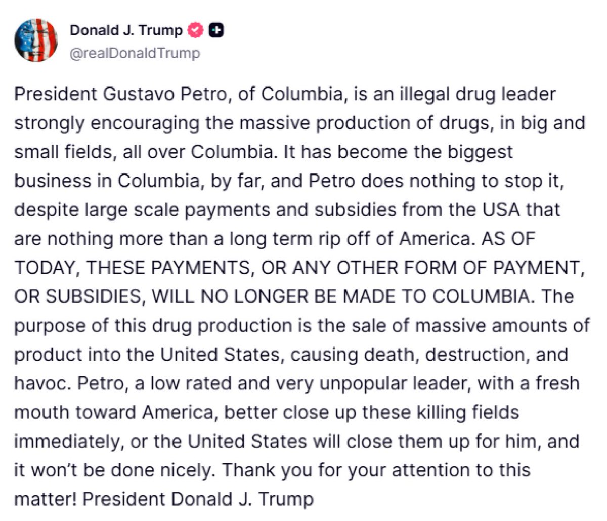 AlertaNews24's tweet image. 🇺🇸🇨🇴 | URGENTE: Trump: &quot;El presidente de Colombia, Gustavo Petro, es un líder del narcotráfico que fomenta fuertemente la producción masiva de drogas, en campos grandes y pequeños, en toda Colombia.

Se ha convertido en el negocio más grande de Colombia, por lejos, y Petro no…