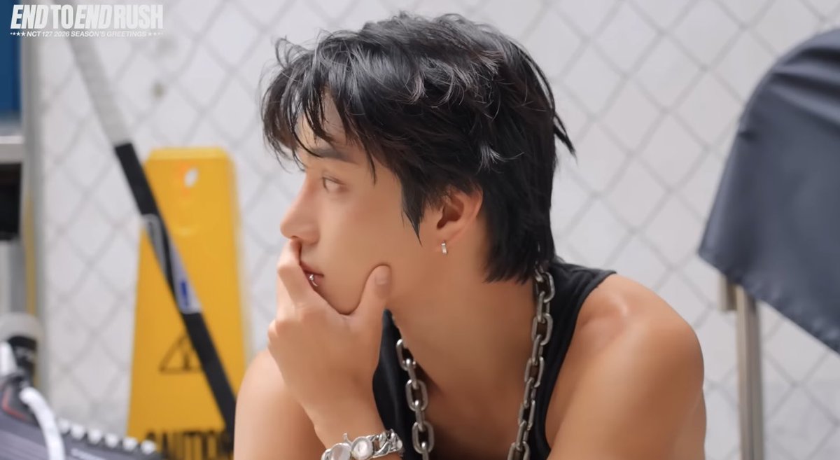 jungwoo (@kjwhive) on Twitter photo 