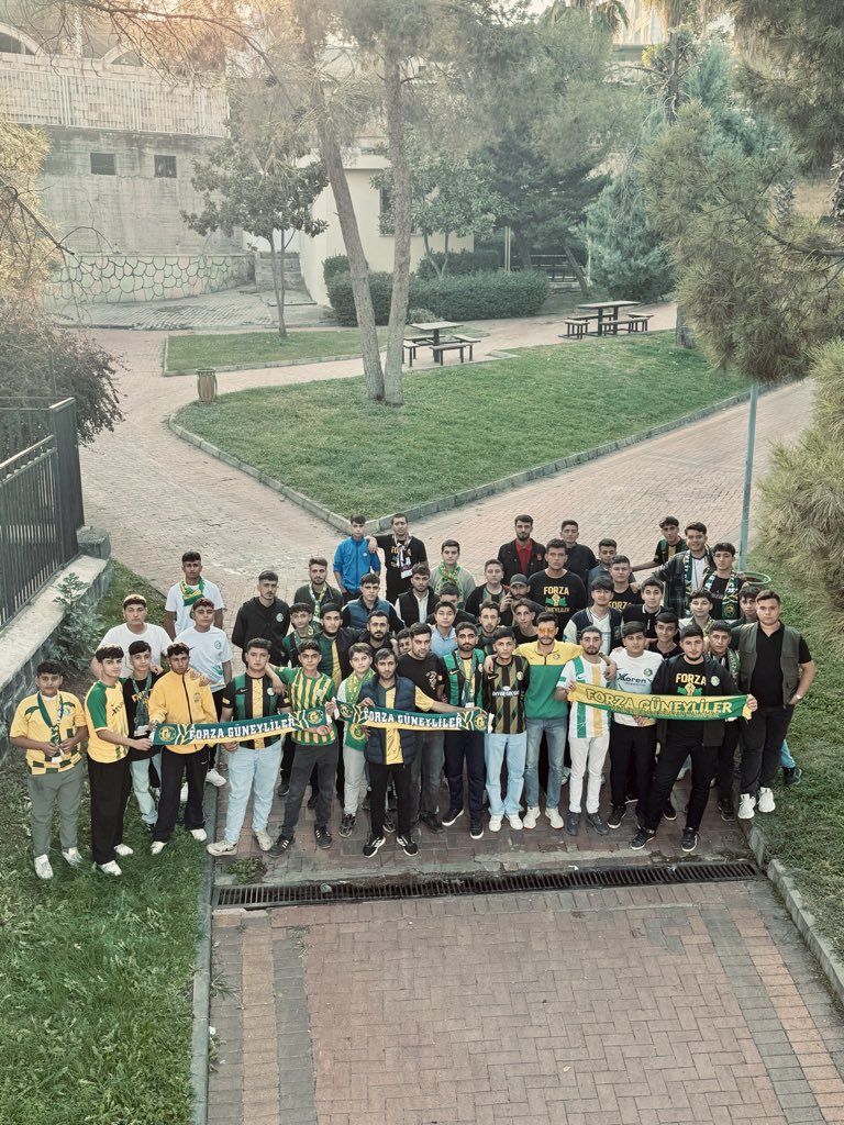 OLAY YERİNE GEÇİYORUZ..
MEMLEKETİN EMRİ OLUR EMRİİ..
<a href="/Sanliurfaspor/">Kızılkaya Tarım Şanlıurfaspor</a> <a href="/forzaguneyliler/">FORZA GÜNEYLİLER</a>