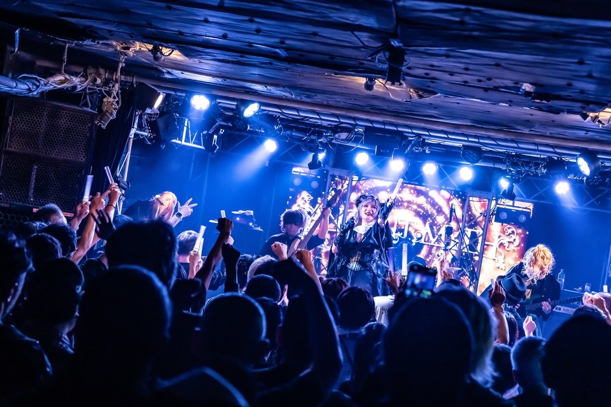 ancientmyth's tweet image. 🦁SAISEIGAとの2マンツアー😈
真・極彩色の悪夢 最終夜
10/19(日) 東京・吉祥寺CRESCENDO
最高のツアーファイナル、最恐の悪夢を共に観られたのではないでしょうか🙌
2年越しのツーマンツアー、全公演ご盛況をいただき誠にありがとうございました。
悪夢の続きは、またいつか…🦁😈🔥
📸…