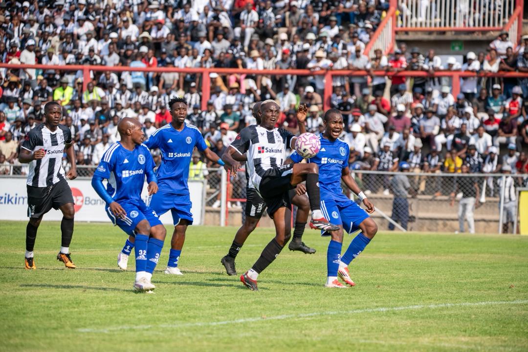 Half Time:

Highlanders 1-1 Dynamos 
Caps United 0-0 Manica Diamonds 
Triangle United 0-1 Chicken Inn