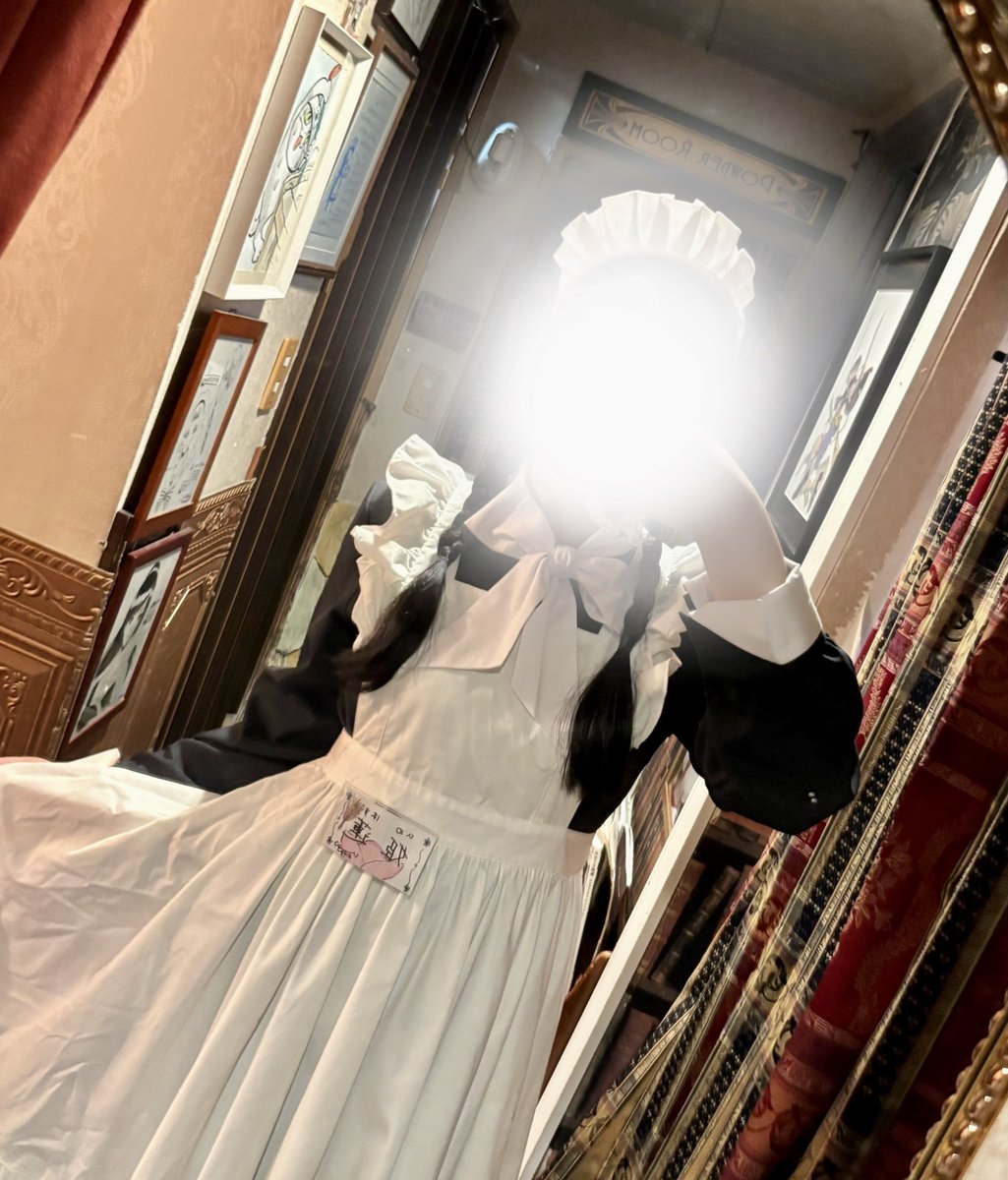 本日もご来店いただきまして、ありがとうございます。

遅いお時間から、華月、犬麦、林檎と共にお給仕しておりました。
制服コミュニケーションから足を運んでくださったお客様方もいらっしゃって、嬉しいかぎりでございます。