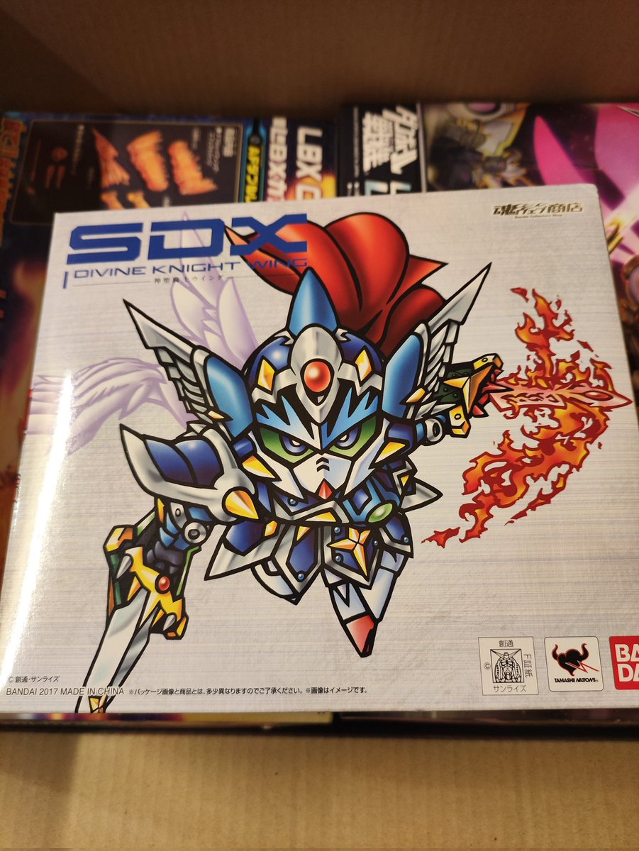 555913mn's tweet image. FA騎士ナイトを彷彿させるも良い品なんだけどもう絶対触らない
兜の突起が指に刺さって出血した😭
#SDX
#ガンダムW