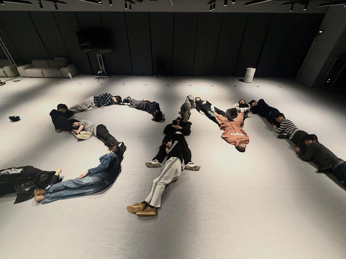 251019 SMTR25 IG UPDATE 
레츠고 🔜 (ไปกันเลยยยยย) 
เด็กๆใช้ทรศเหมือนกันหมดหรือเปล่านะ🧐

#HANBI #SONGHA #NICHOLAS #DANIEL #KASSHO #JUSTIN #HYUNJUN #HARUTA #HAMIN #CHARLIE #KACHIN #SADAHARU #JAEWON #TATA #WOOLIN 
#SMTR25