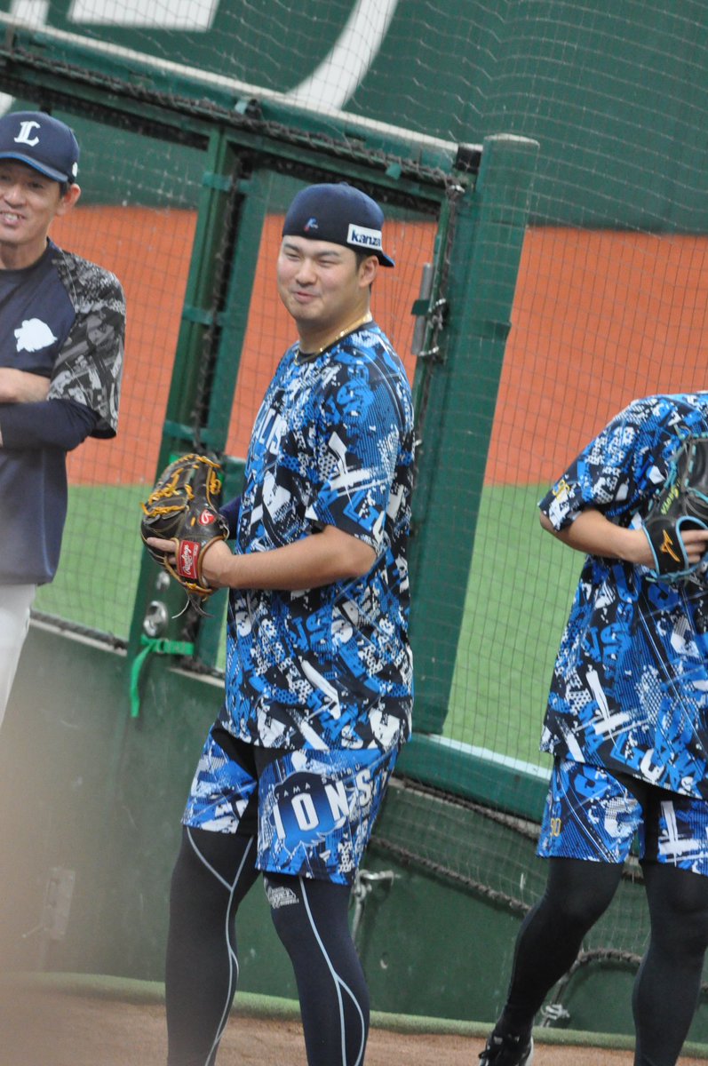 yuyuページ gold-2-pcs-yuyi-vanity-