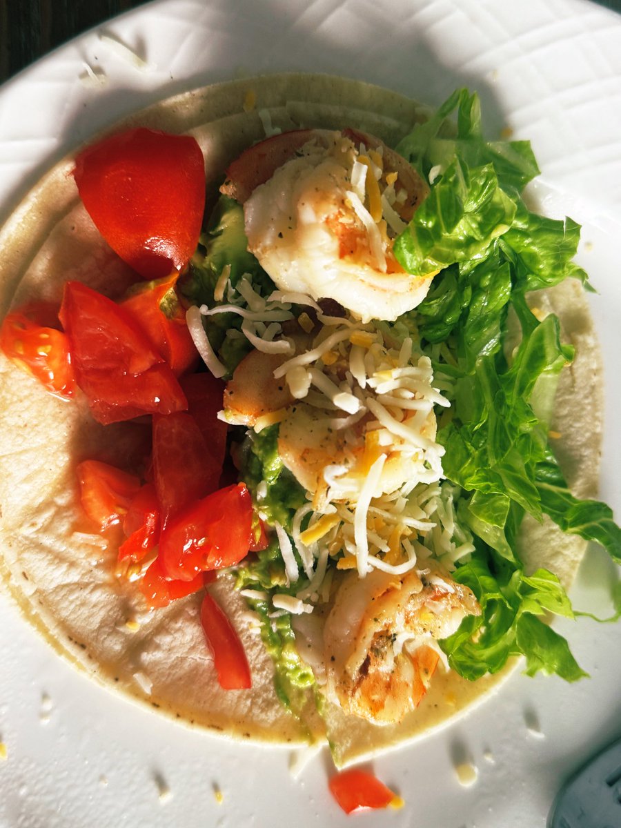Quick shrimp taco lunch a couple days ago with my analyst 

Stone grind guac and wild gulf shrimp hit different
