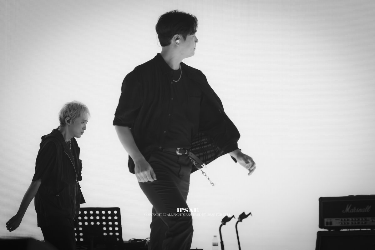 251018 It's Live
경기기후콘서트

지금걍런웨이를만드셨잔아;;
#Nell #넬