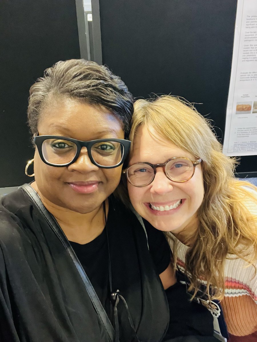 LaShaundreaB's tweet photo. @Ura_Jae @DeborahJCotton1 @ReignsFan850 @KimKeepIt_Real @Journi @LindsayHope2121 @AprilHackert @DFWsMrFantastic @doingitwell36 @KMOMDavis @woodgo60 @BT4u2c @Nikki501GMP Good Morning, Everyone!☀️
@AprilHackert and I met up last week at our national Food and Nutrition Conference & Expo (#FNCE). It was so great seeing her!🥰 https://t.co/yVXGnf9mR6