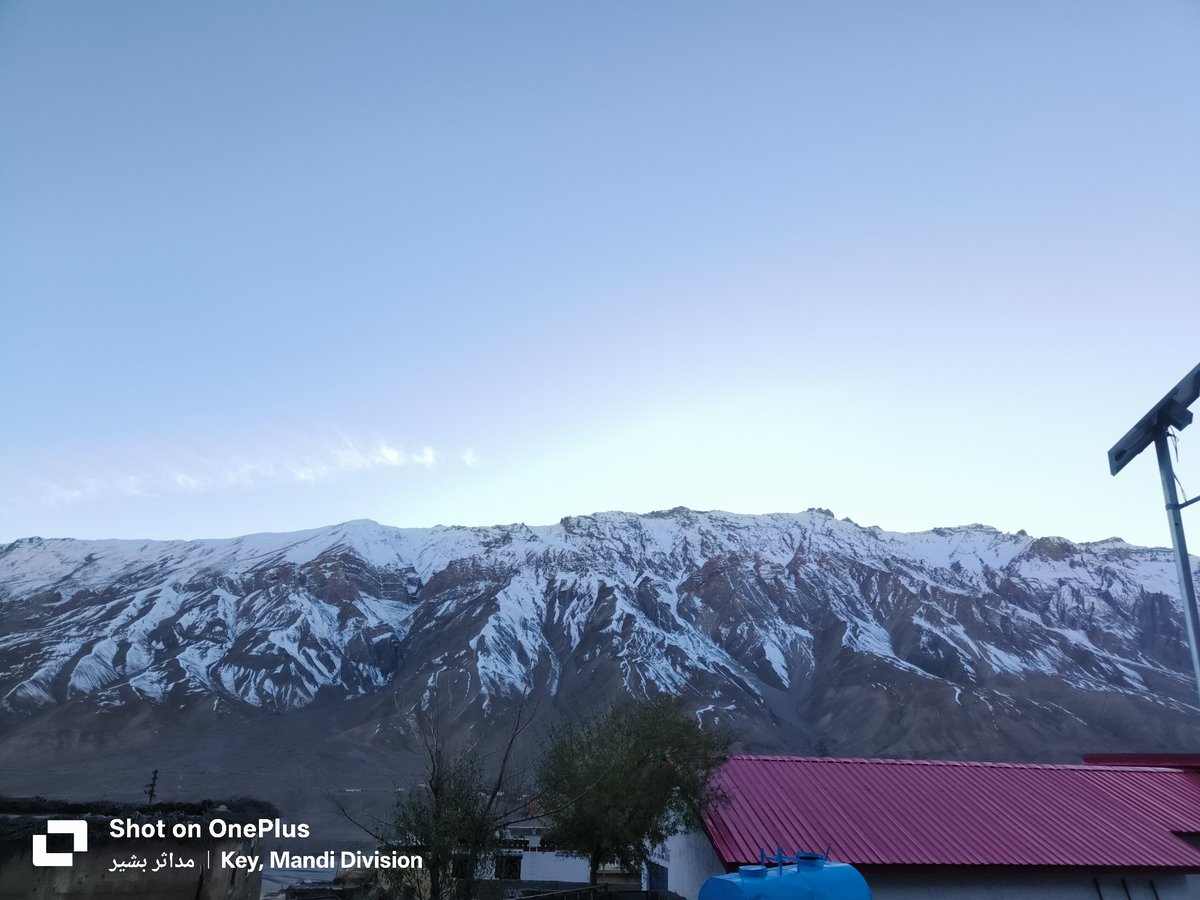 monji_haakh's tweet photo. Mountains call and I'm here.
Natureโs simplicity never fails to impress. ๐
#Mountains #Himalayas #TravelDiaries #OnePlusPhotography https://t.co/qMMcnROS4o