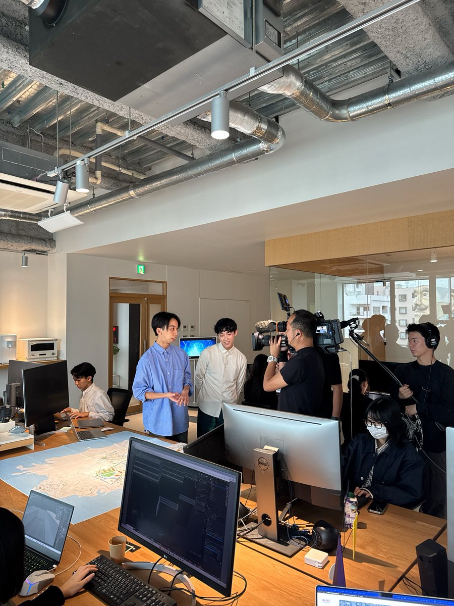 何やら取材が👀