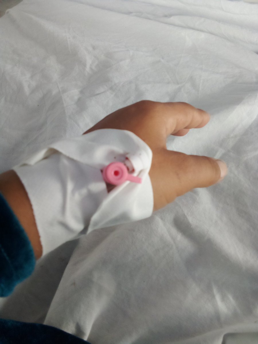 Donations have almost stopped. I need your help as much as you can give. Sharing this post would be a great help to me and my child, who needs diapers and milk. Don't be stingy with your help! 😕htHello, I have a beer from Gaza. I live under genocide. I need diapers and milk. My