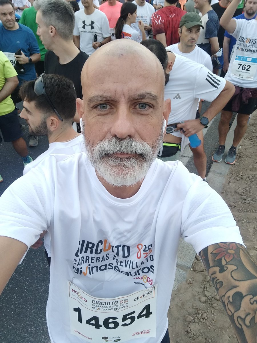 edutorresgarcia's tweet image. Una carrera más con la mejor musica de @FlashbackIsaac vuelo con ella