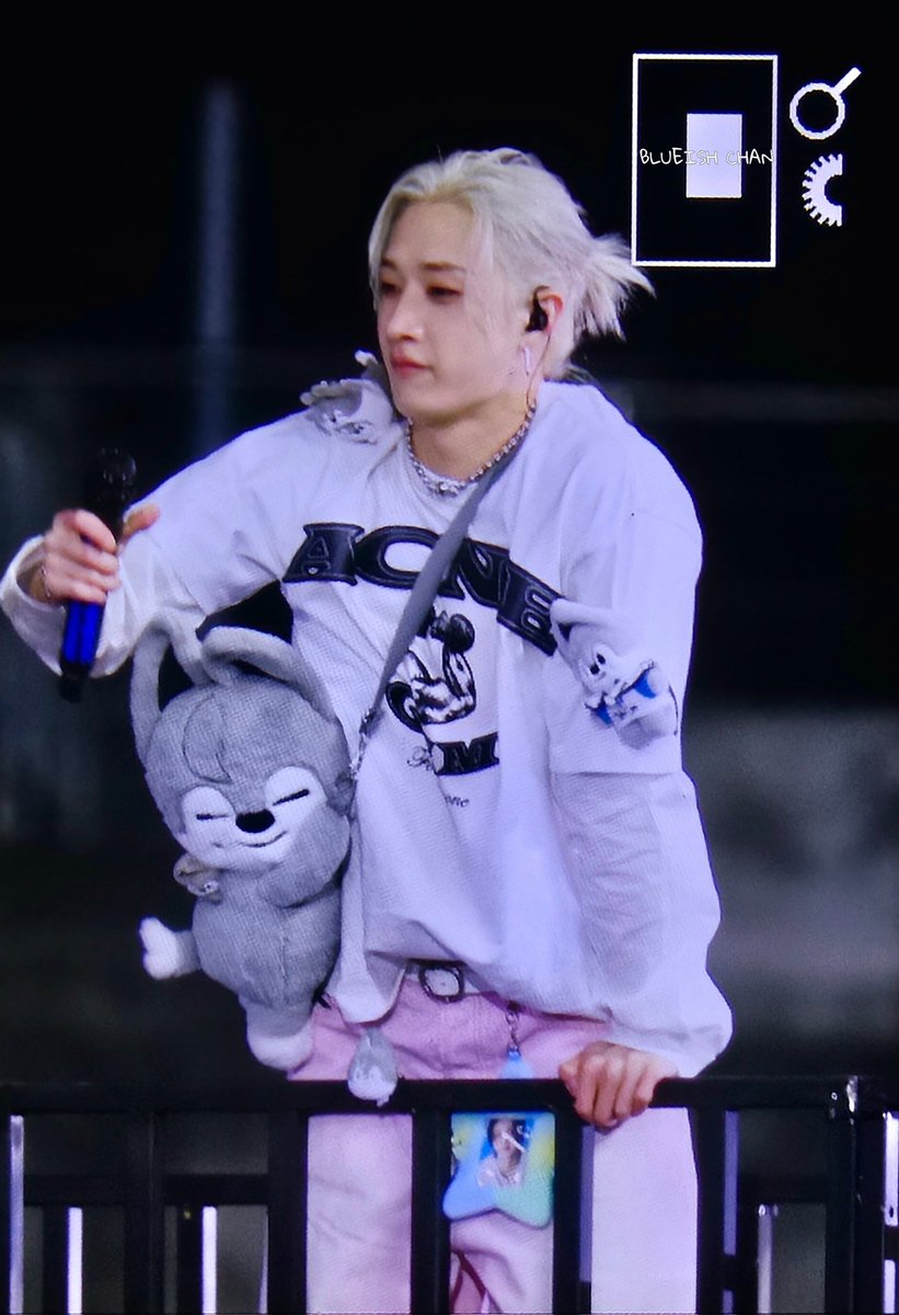 blueishchan's tweet photo. 251019 dominATE:celebrATE Day 2 프리뷰

❤️
#스트레이키즈 #스키즈 #방찬 #StrayKids #SKZ #BangChan #YouMakeStrayKidsStay https://t.co/HkOmz5dr4I