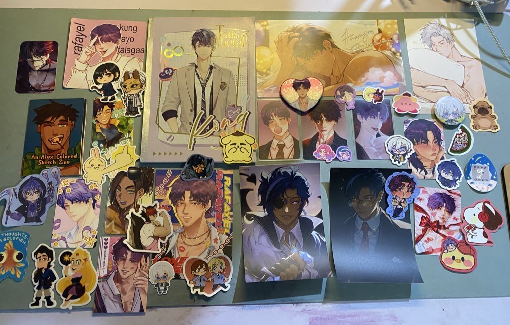 jingheluvs's tweet photo. another haul but this time for potaween!! (plus some gifts from past cons that friends have given today 🥹)

artist creds in next twt :3c https://t.co/MgOcLuQlGf