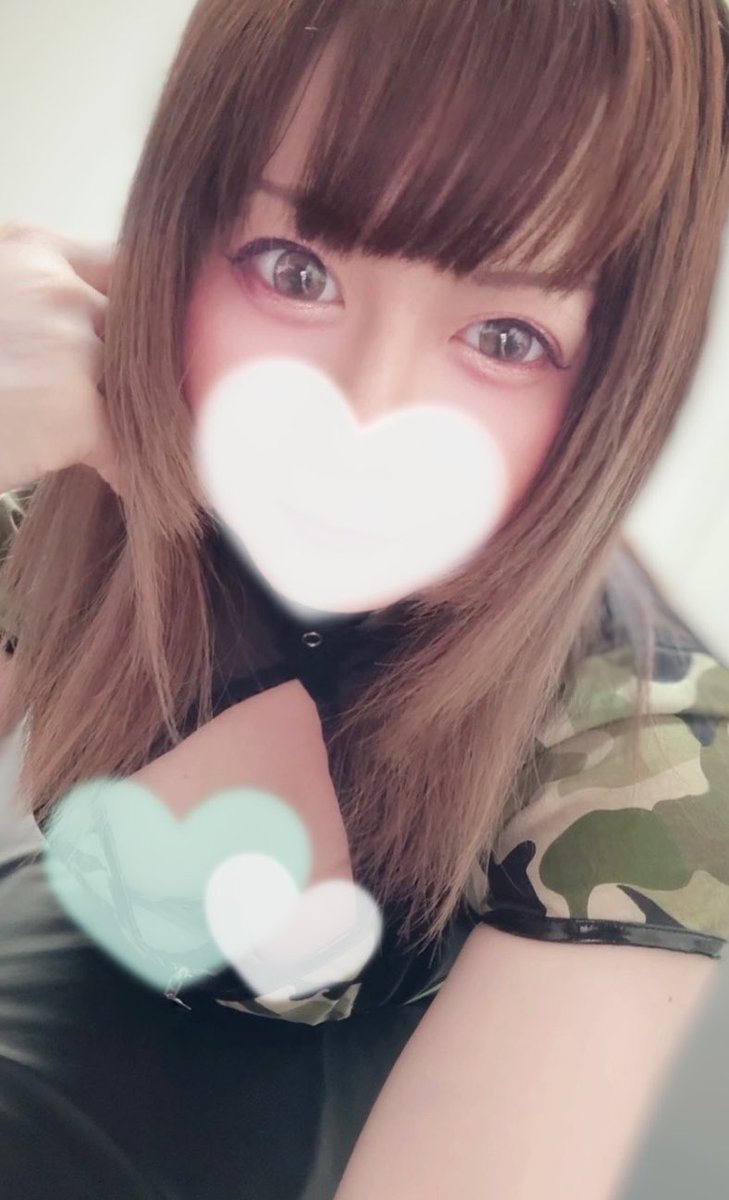 祭の余韻を感じながら出勤しました🪭
みんな楽しんだの？？お土産話お待ちしてます😌

当日予約は電話かHPでよろしくね🍑✨
☎️090-7500-4545
ちな🎀 esthe-raconter.com/cast/cast-4930/