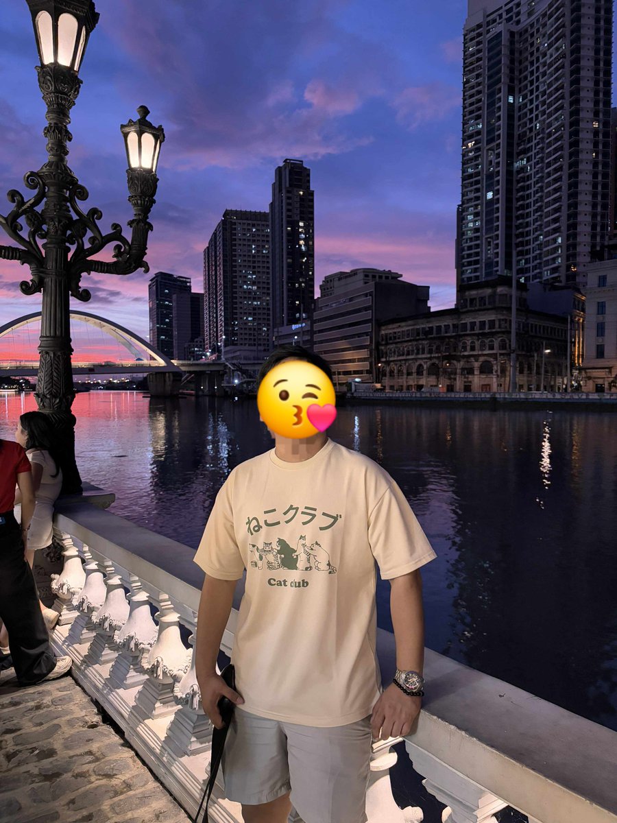 Pre-birthday lamierda, wearing my favorite cat shirt from Taiwan na every weekend ko na yatang suot. 😆 😘