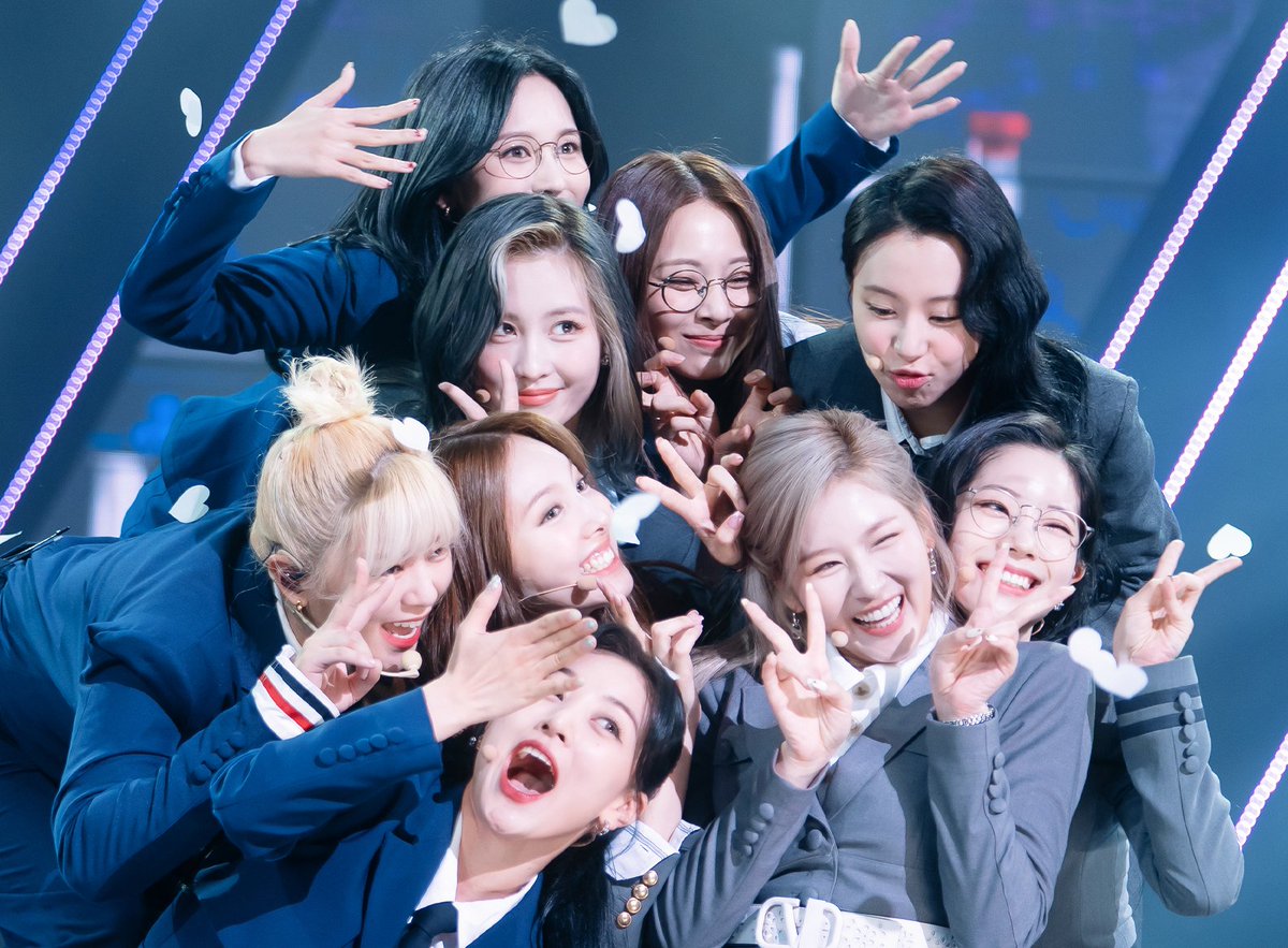 godmitzu's tweet image. Happy 10th anniversary to our precious TWICE. Thank you for always being 9WICE so we can be ONCE, let&apos;s be together forever 🥹💕