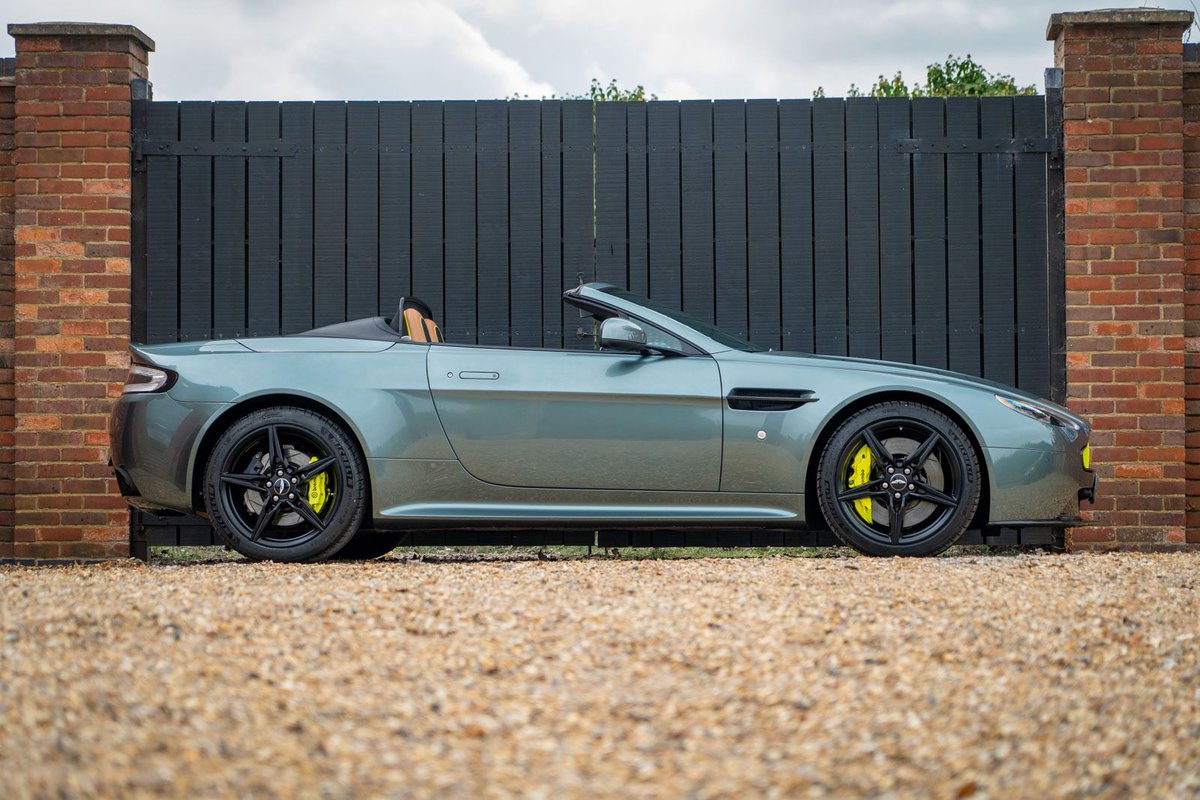 Now available !

Aston Martin Vantage AMR Roadster finished in Sterling Green and fitted with manual transmission. 

Only 4 such cars exist.

6,113 miles and £79,850, sold services with a warranty.

#chilternaston #astonmartin #vantageamr #vantageamrroadster #drivetastefully