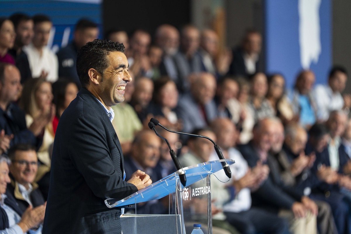 O normal é que un alcalde tan solvente como Gonzálo Louzao sexa tamén presidente do partido. Hoxe comeza a súa era!

José López Campos déixalle unha Estrada de oportunidades e orgullosa.

Hoxe gaña o PP e gaña todo o concello. Hai alcalde para moitos anos! 💙