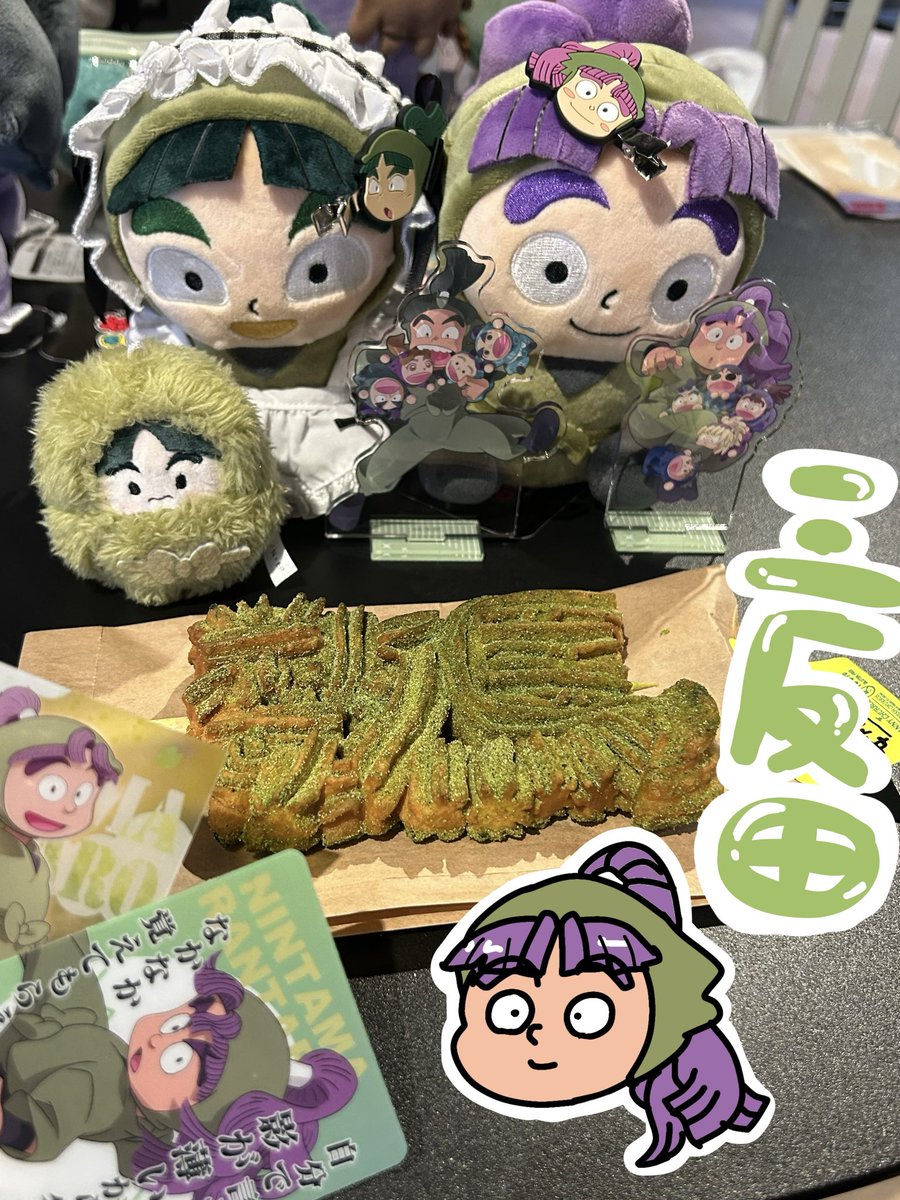 mochipuras's tweet photo. ←軍師展のとき　購買部のとき→
数馬は指で描いたから…なんか顔違う…
美味しかったですチュロス https://t.co/VZjHalx8Bv