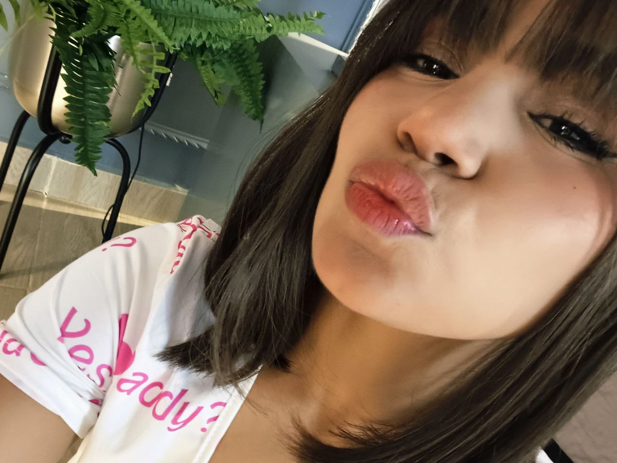 sweet sunday kisses 💋💓ref.cherry.tv/9CBTRZR/4G6SHH… <a href="/CherryTV/">Cherry.tv</a>