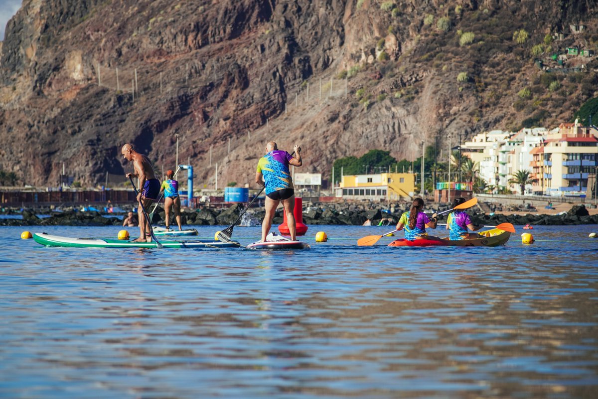 DXTenerife's tweet image. La playa de Las Teresitas ha sido hoy el escenario de la última jornada de #paddlesurf y #kayak en los VIII Juegos Máster

👏👏👏 Gracias por compartir este domingo activo disfrutando de las actividades acuáticas

#JuegosMásterTF #ActivaTuVida #PersonasActivas
