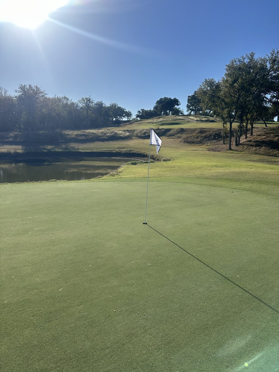 1st practice round for Q School starts today. If you are interested in volunteering please email info@sugartreegolf.com or all the shop.