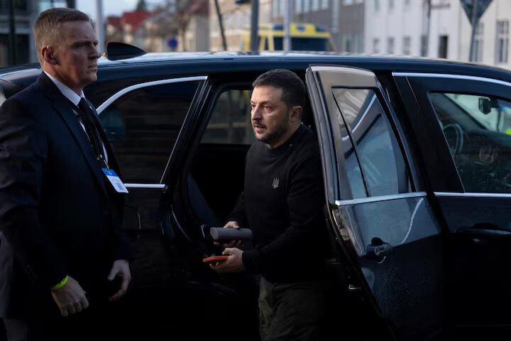 Ukrainian President Volodymyr Zelensky has proposed a deal to the US to trade Ukrainian-made military drones for Tomahawk cruise missiles.
Tomahawks are long-range, precision-guided cruise missiles originally developed for sea-to-land strikes. 
They weigh roughly 1,510 kg, and