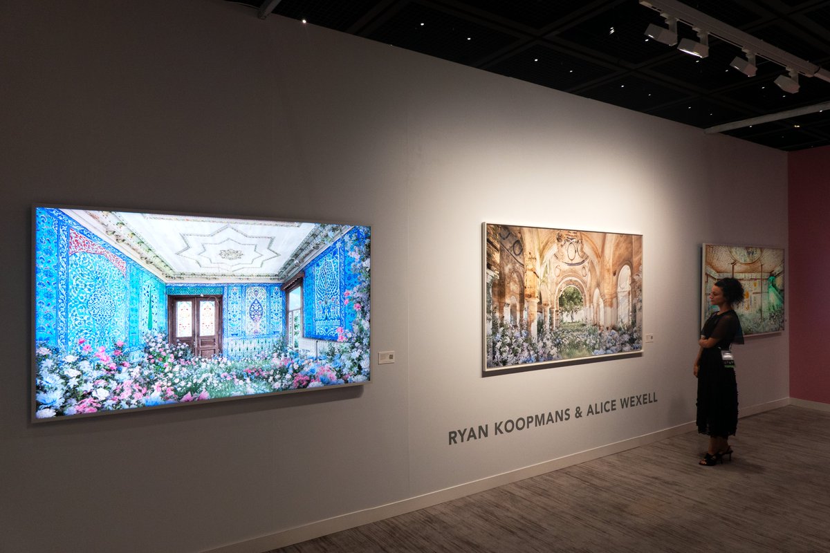 gm!

Last month, 3 works exhibited in Istanbul

'Constellations' (2025)
time-based media

'Into the Light' (2025)
archival pigment print

'Around Us' (2025)
time-based media