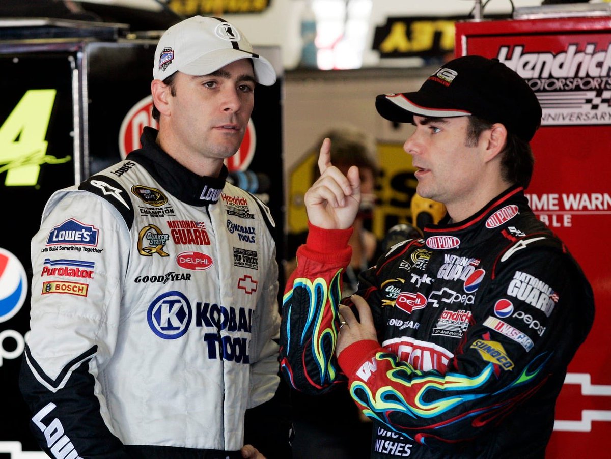 RavensBrent's tweet photo. Jeff Gordon and Jimmie Johnson were teammates for their entire careers, but things became heated on April 25, 2010, in the #Aaron’s499 at Talladega Superspeedway when Gordon had a boost of momentum and was flying up toward the front.

#Team24 #24Ever #NASCAR https://t.co/8Em8KzzuyV