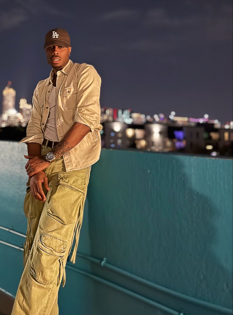 T.Mitchell tweet media