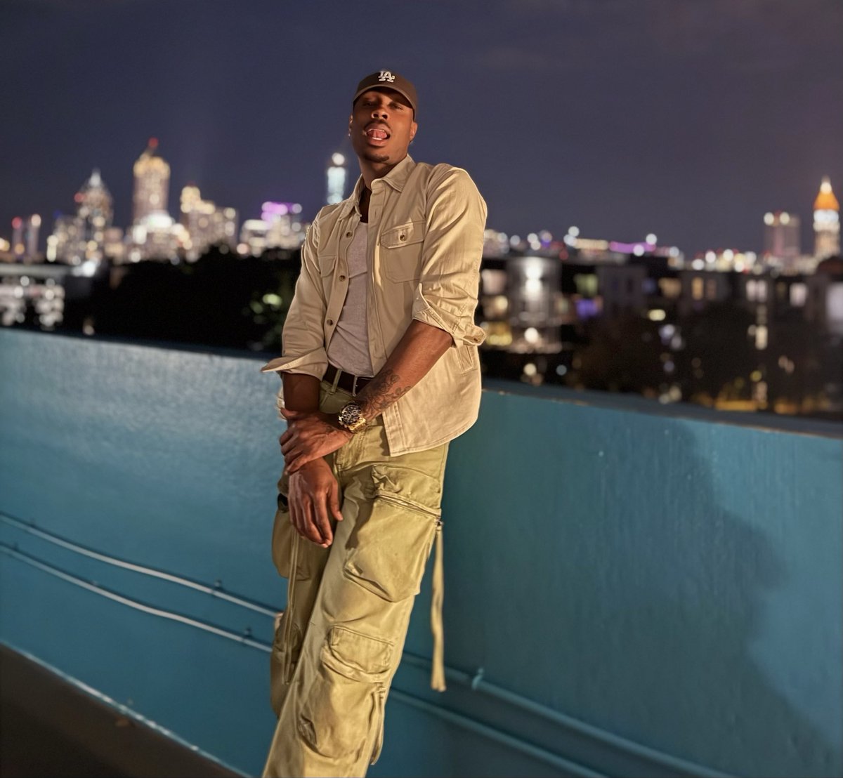 T.Mitchell tweet media