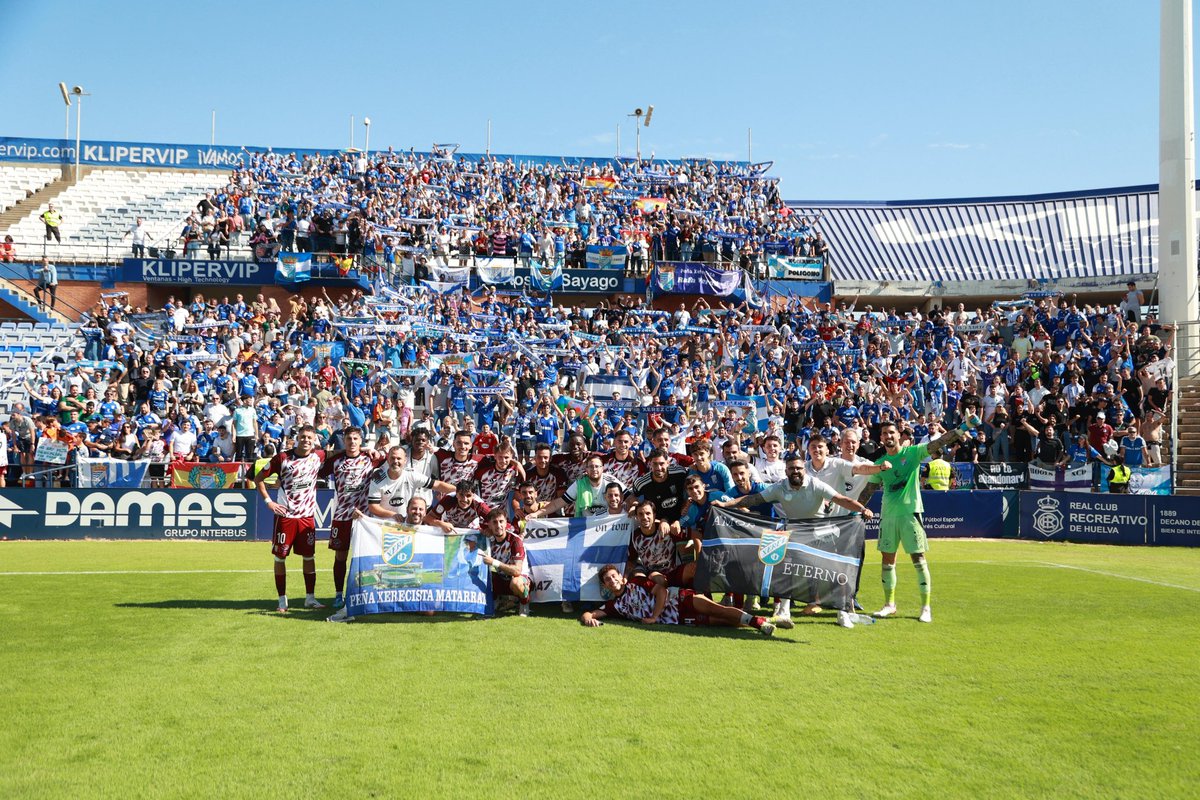 🤜🏻💙🤛🏻

Maneras de 𝘃𝗶𝘃𝗶𝗿.

#Xerez • #LaSuerteSePersigue