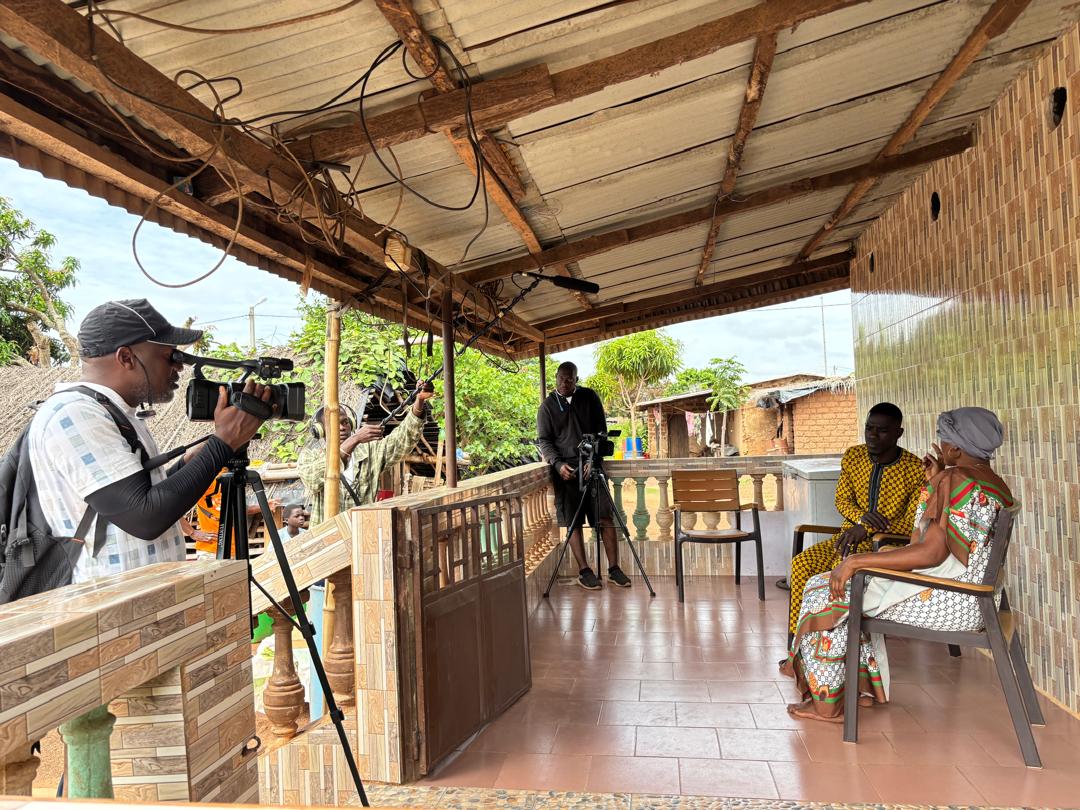 🎥 L’<a href="/OmsCotedivoire/">OMS Côte d'Ivoire</a>🇨🇮 réalise de courtes vidéos de sensibilisation sur la santé maternelle, infantile &amp; des adolescents.
Tournées près de Bouaké avec des acteurs nationaux, elles seront bientôt diffusées sur nos plateformes digitales ! 💙👩🏾‍🍼👶🏾
#SantéPourTous #OMS #CIV225