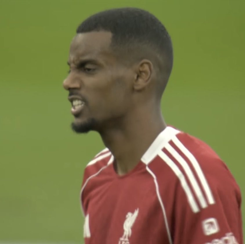 Alexander Isak has lost his last six games of professional football.

He has also scored just three goals from open play (18 games) since the Carabao Cup final. #NUFC