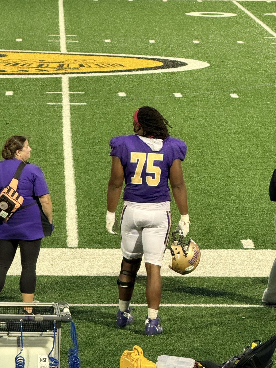 KenFoxSr's tweet photo. Couldnโt be prouder of Deshawn Woods,from a BPOA/PACE kid to playing football at Butler College. Heโs always been a leader, positive,respectful,and earned everything. Heโs faced loss/setbacks but never quit. From national stardom to rock bottom and now back on top with D1 offers. https://t.co/cixxA5FI2Z