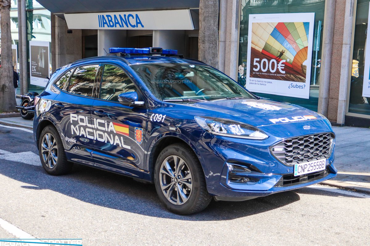 GaliciaSpotter's tweet photo. Ford Kuga ST-LINE perteneciente a la Jefatura de la Unidad de Intervención Policial de la Policía Nacional.
Presente en los actos por el Día de la Policía 2025 en #Vigo.
#fordkuga #kugastline #juip #cnp #091policia #policianacional #policia #091policianacional #diadelapolicia https://t.co/z9nDTcatQF