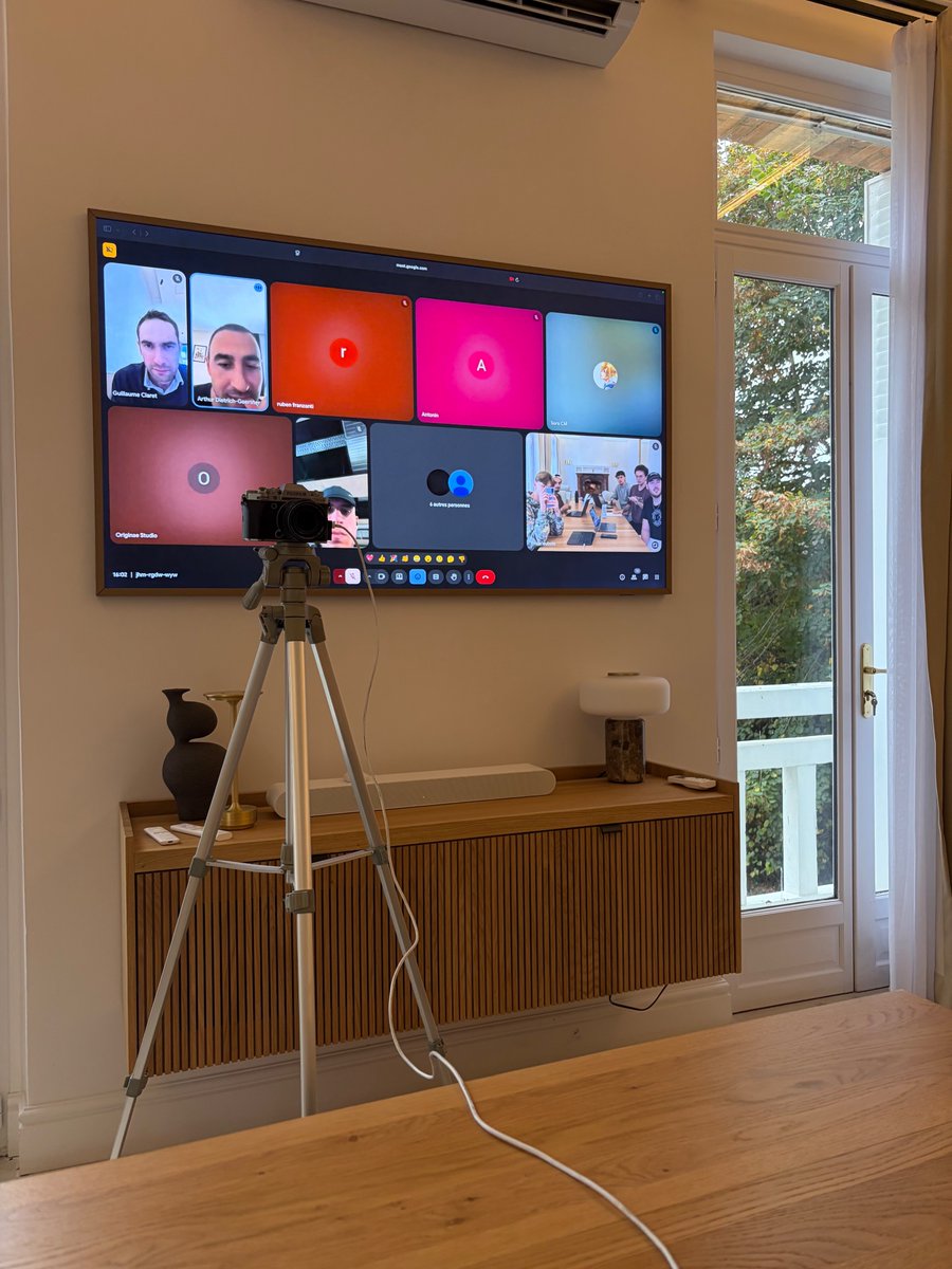 syncitgg's tweet image. |Day 23|
Just made it into The League by @SuperteamFRANCE!
15 top French projects of @colosseum locked in for 2 weeks of intense building. 
Had an amazing call with the @SuperteamFRANCE  team today.
Solid marketing & scripting advice.
Time to ship!