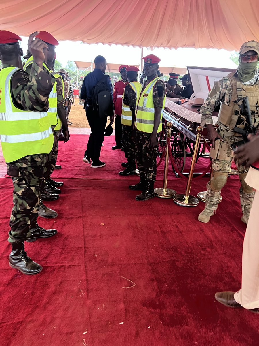 SamGituku's tweet image. #RIPRaila
It was an honor to know him. An honor to follow his final journey, an honor to tell his story.