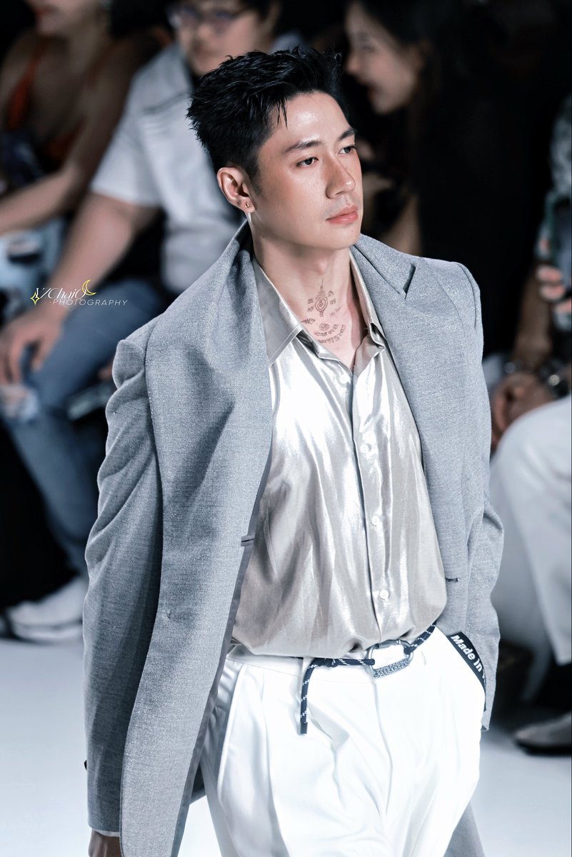 YZChaiQ's tweet image. 今天也很爱你😘

@RachataJam 

JAM AT SIAM PARAGON
#๒๗FRIDAYxJAM
#SiamParagonBIFW2025xJam 
#JamRachata #แจมรชตะ